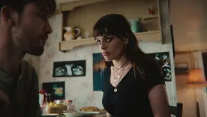 Сексуальное просвещение 3 сезон 4 серия — кадр